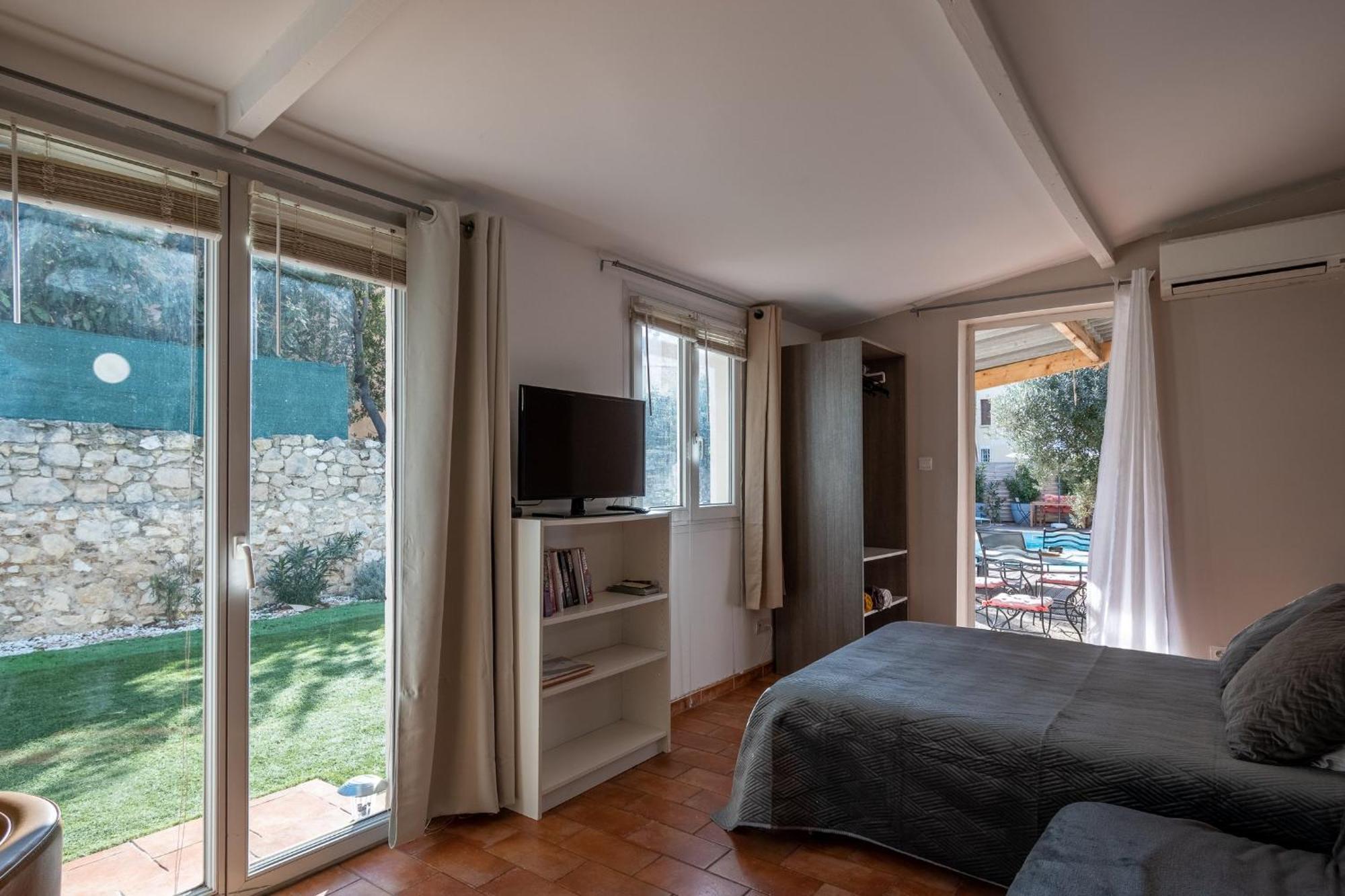 מרסיי Villa Avec Piscine Et 3 Logements Ideale Groupe מראה חיצוני תמונה